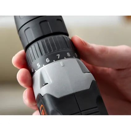 Perceuse-visseuse Black+Decker BCD001C2-QW - 18V - (2x 1,5Ah)