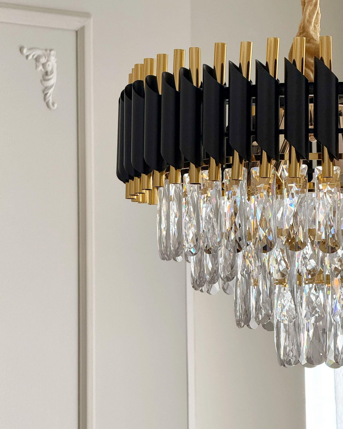 Lustre Beliani Abellas Doré Noir 50x50x118 Cm