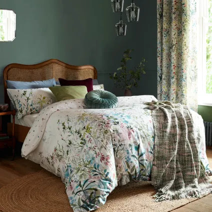 Housse De Couette Laura Ashley Pour Lit En 140 Pointon Fields 200 X 200cm Coloris Pastel