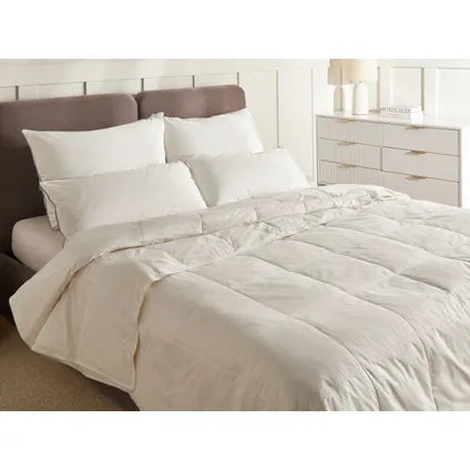 Couette Double Épaisseur Beliani Serrato Blanc 200x200x2 Cm