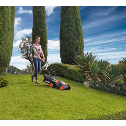 Tondeuse à batterie WG779E Worx - 34 cm - 20V Li-Ion - Avec batteries et chargeur